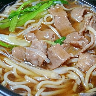 冬は熱々！　とろ～り「牛あんかけ蕎麦」